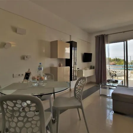 Appartement Agreable Au Bord De L' Ocean, Playa Paraiso *